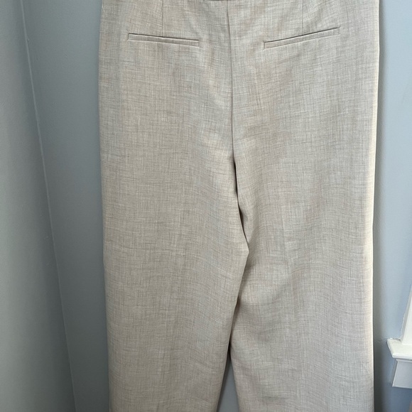Ann Taylor Cream Ankle & Cropped Pants - Picture 2 of 12